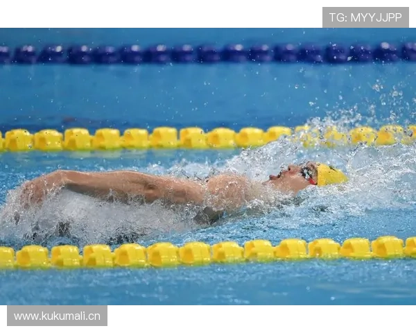 徐嘉余家里泳池比我住的楼还豪，训练完直接下水玩水上滑梯？
