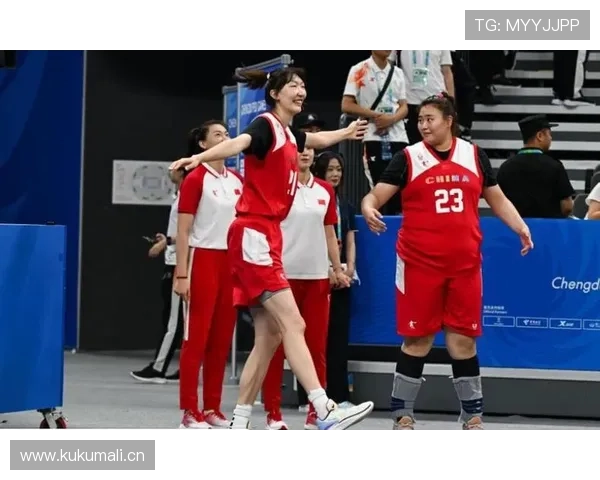 韩旭比赛像霸王，生活照像爱买小饰品的闺蜜，怀疑她真有两副身份